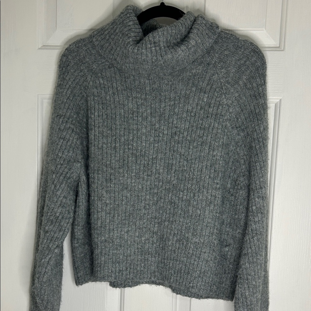 Old Navy Cozy Gray Turtleneck Sweater